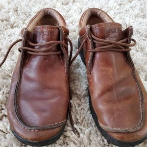 Rogue shoes.  Retro, hippy loafers